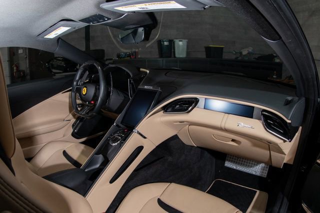 Used 2021 Ferrari Roma image 10