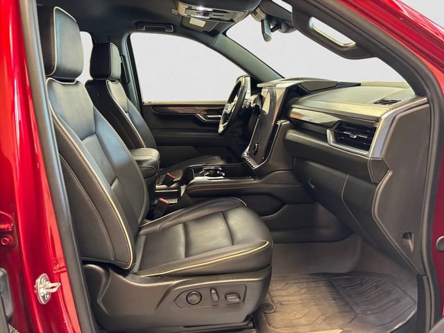 Used 2025 GMC Yukon Elevation w/ LPO, Floor Liner Package AWD/4WD image 16