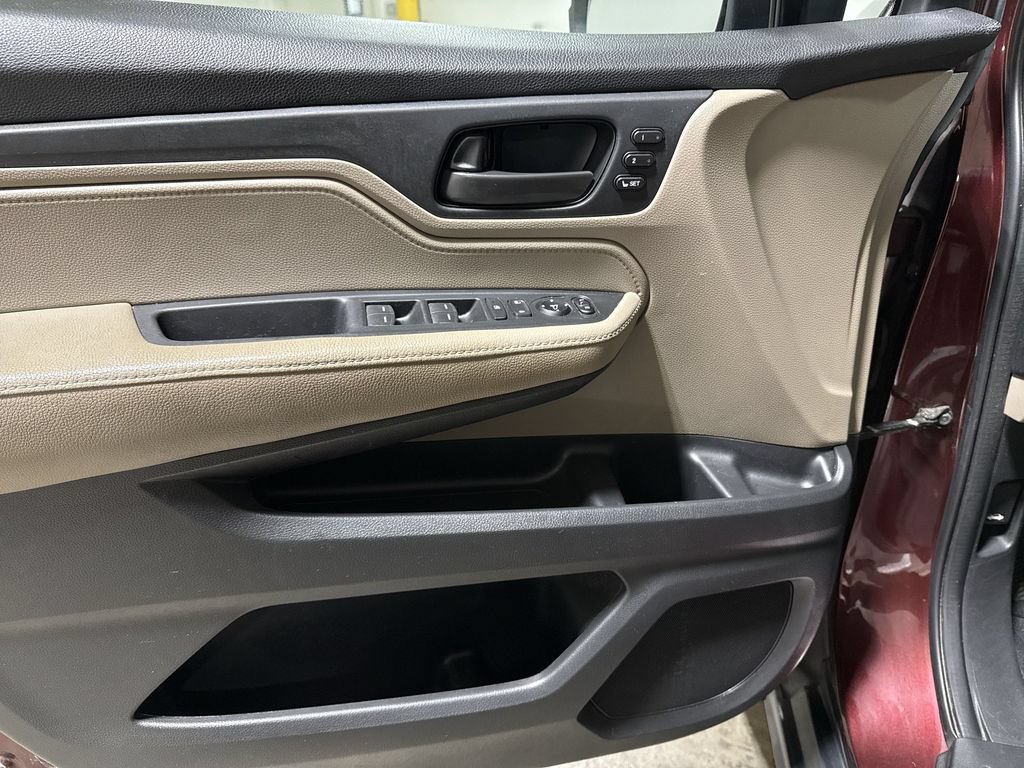 Used 2019 Honda Odyssey EX-L image 22