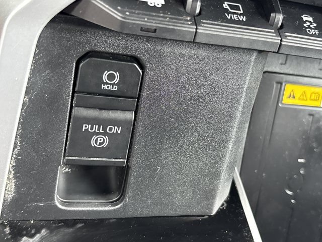 Used 2024 Toyota Tundra Platinum AWD/4WD image 37