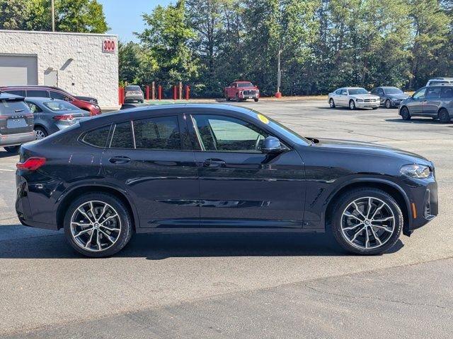 Used 2024 BMW X4 xDrive30i w/ Premium Package image 8