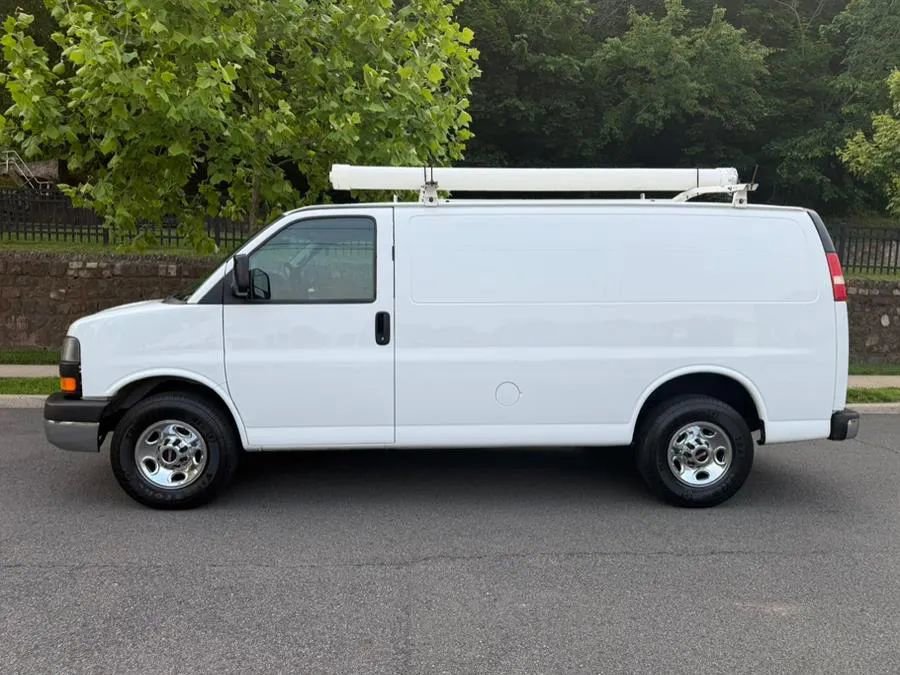 Used 2014 GMC Savana 2500 image 3