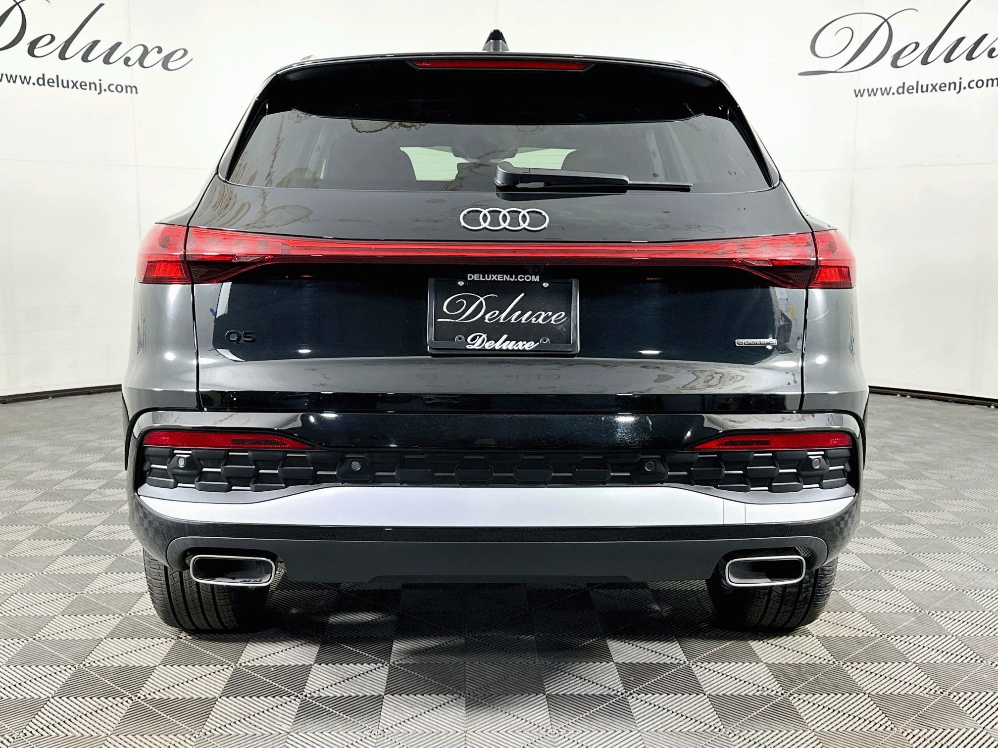 Used 2025 Audi Q5 Premium Plus AWD/4WD image 5