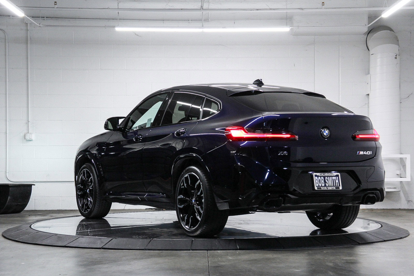 New 2025 BMW X4 M40i AWD/4WD image 4