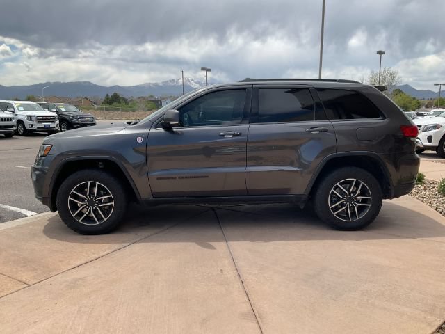 Used 2020 Jeep Grand Cherokee Trailhawk AWD/4WD image 5