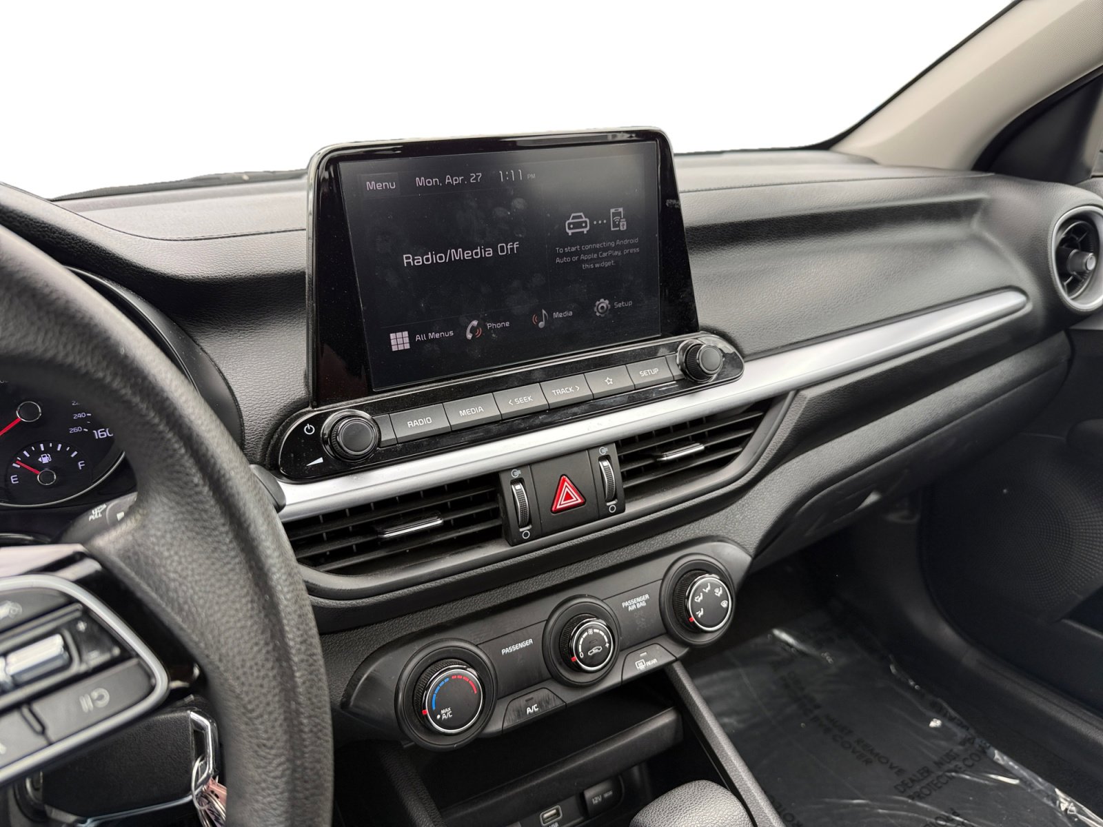 Used 2023 Kia Forte LXS w/ LXS Technology Package FWD image 15