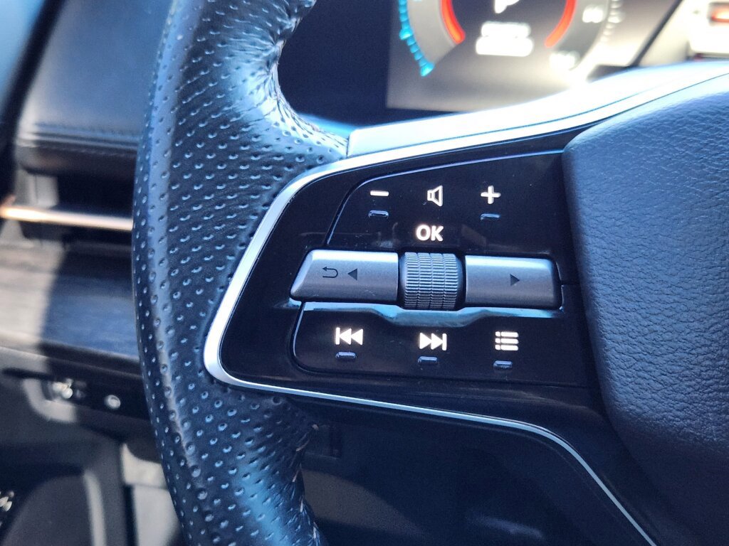 Used 2023 Nissan Ariya Engage AWD/4WD image 18