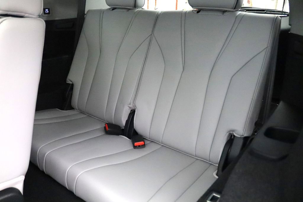 Used 2025 Acura MDX w/ Advance Package image 12