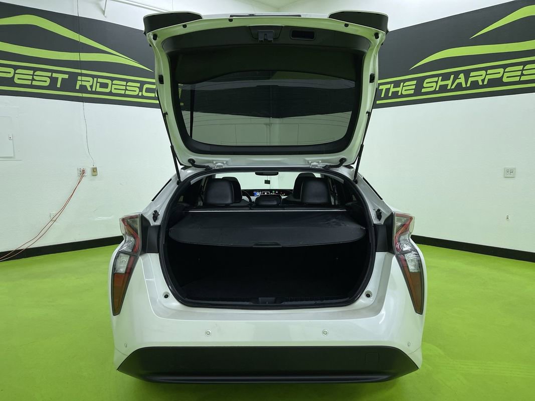 Used 2017 Toyota Prius Four image 9