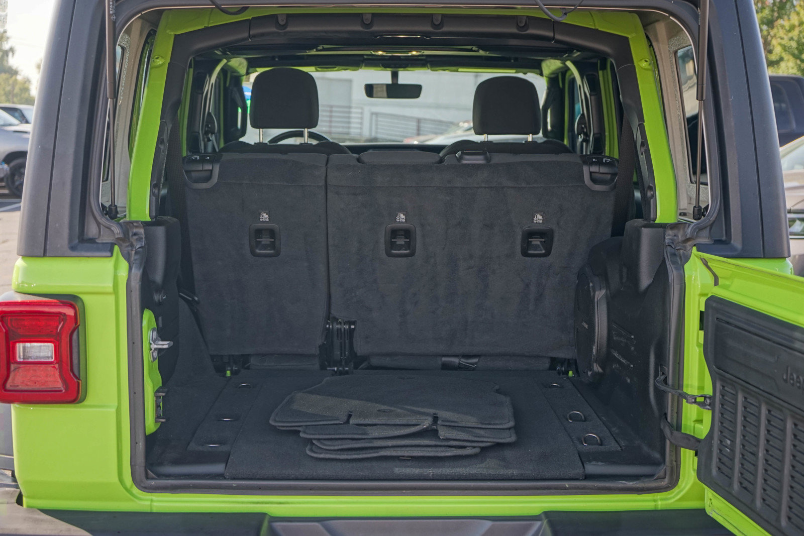 Used 2021 Jeep Wrangler Unlimited Sport image 9