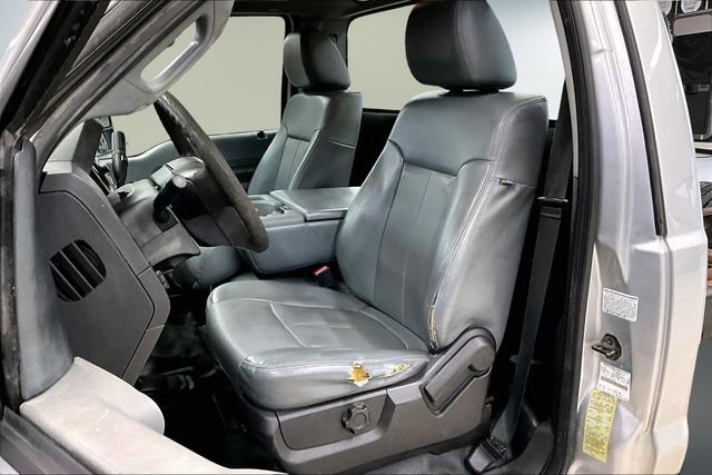 Used 2015 Ford F550 4x4 Regular Cab Super Duty image 16