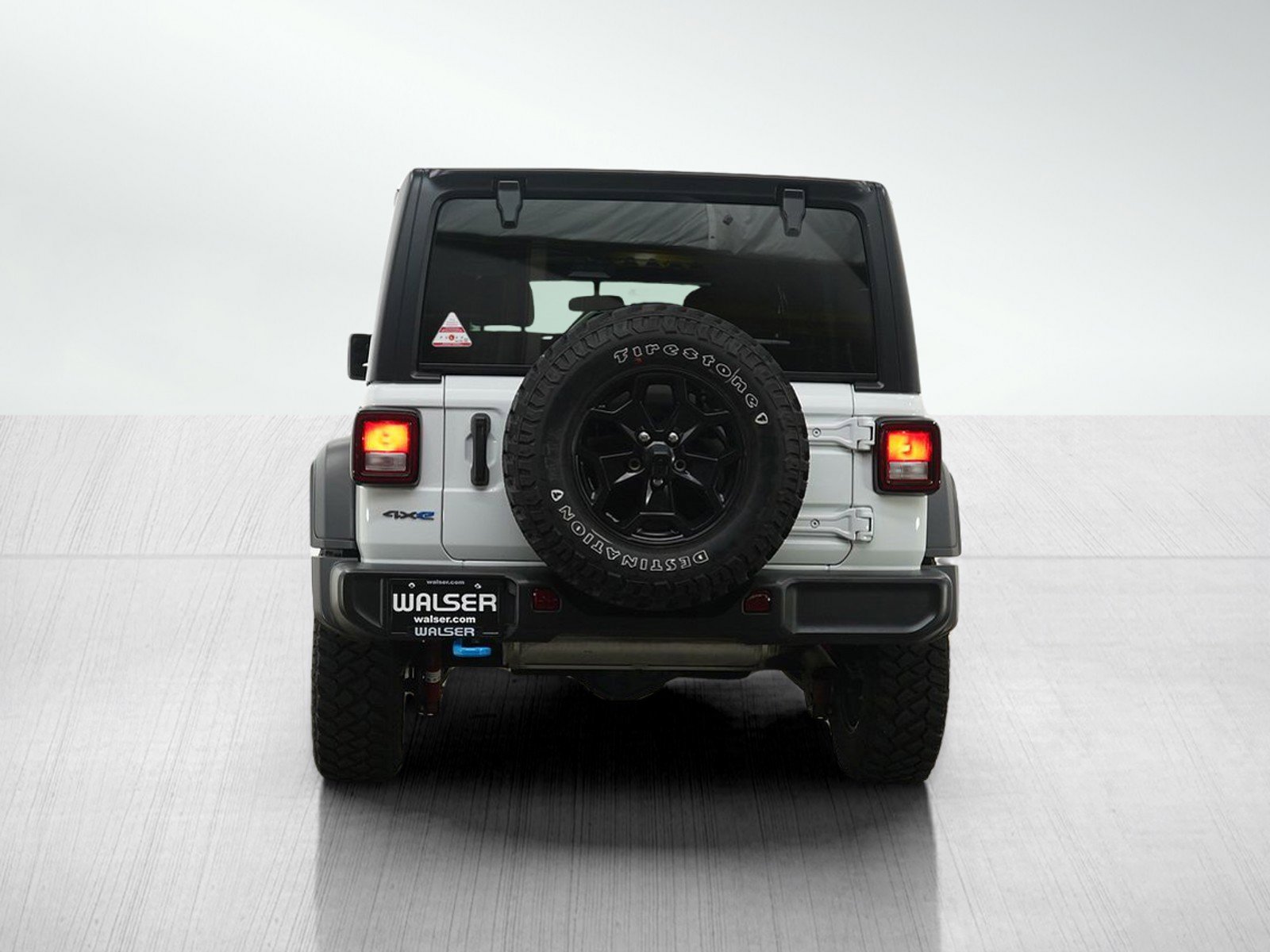 Used 2023 Jeep Wrangler Unlimited w/ Cold Weather Group image 4