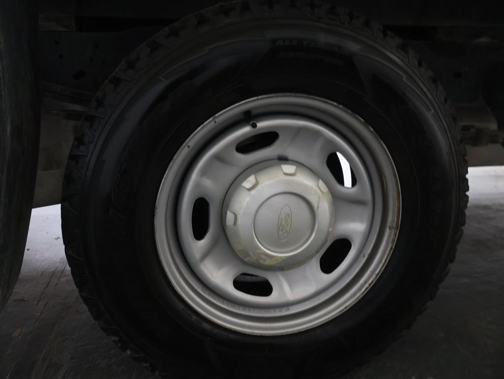 Used 2016 Ford F250 XL RWD image 28