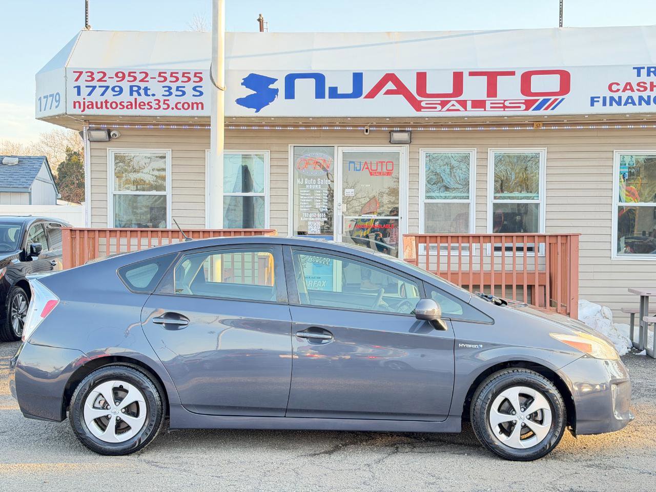 Used 2013 Toyota Prius Two image 3