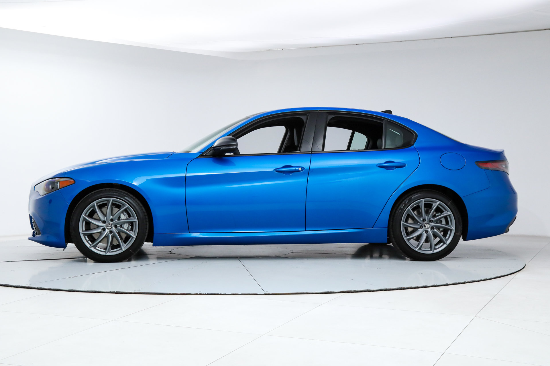 New 2026 Alfa Romeo Giulia w/ Driving Assist Package RWD image 2