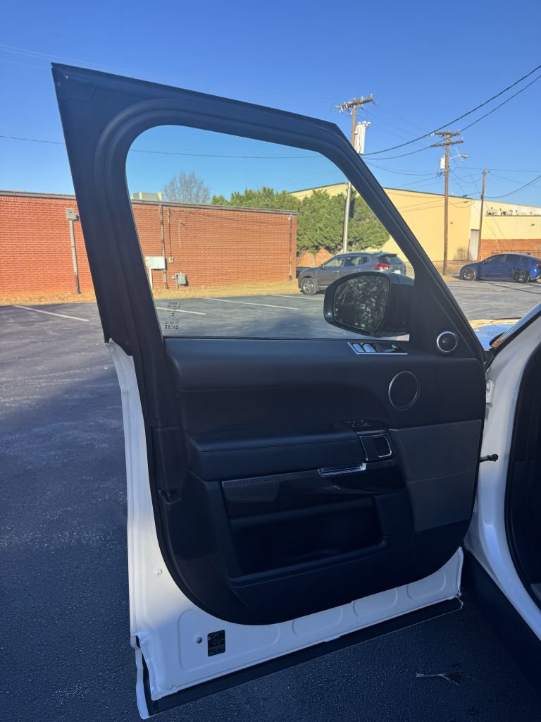 Used 2021 Land Rover Range Rover Sport SVR image 16