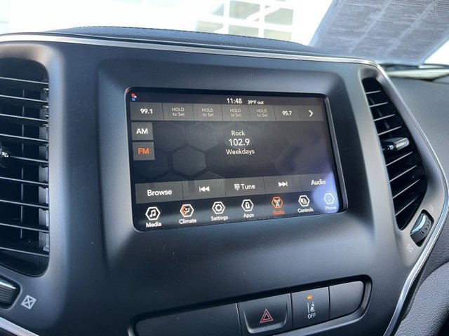 Used 2021 Jeep Cherokee Latitude image 23