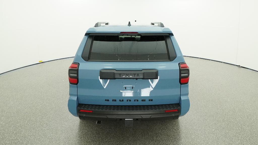 New 2025 Toyota 4Runner SR5 image 10