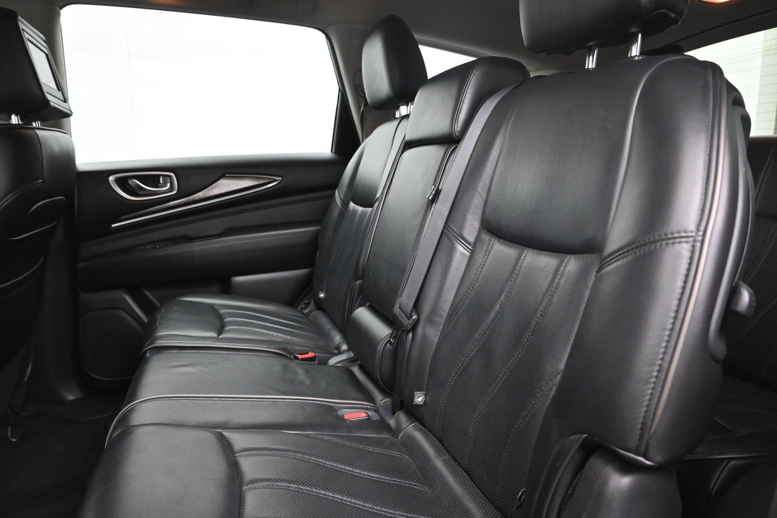Used 2015 INFINITI QX60 FWD w/ Premium Plus Package image 22
