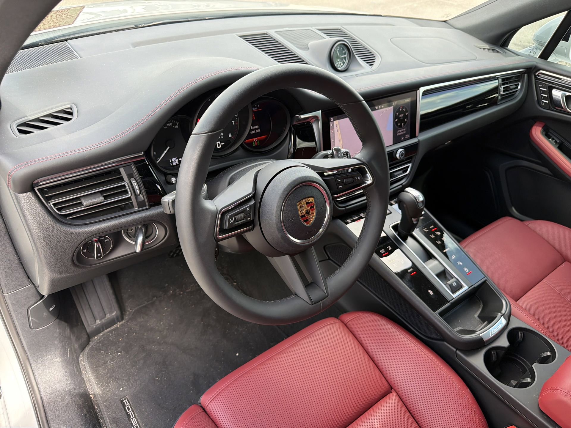 Used 2026 Porsche Macan AWD/4WD image 20
