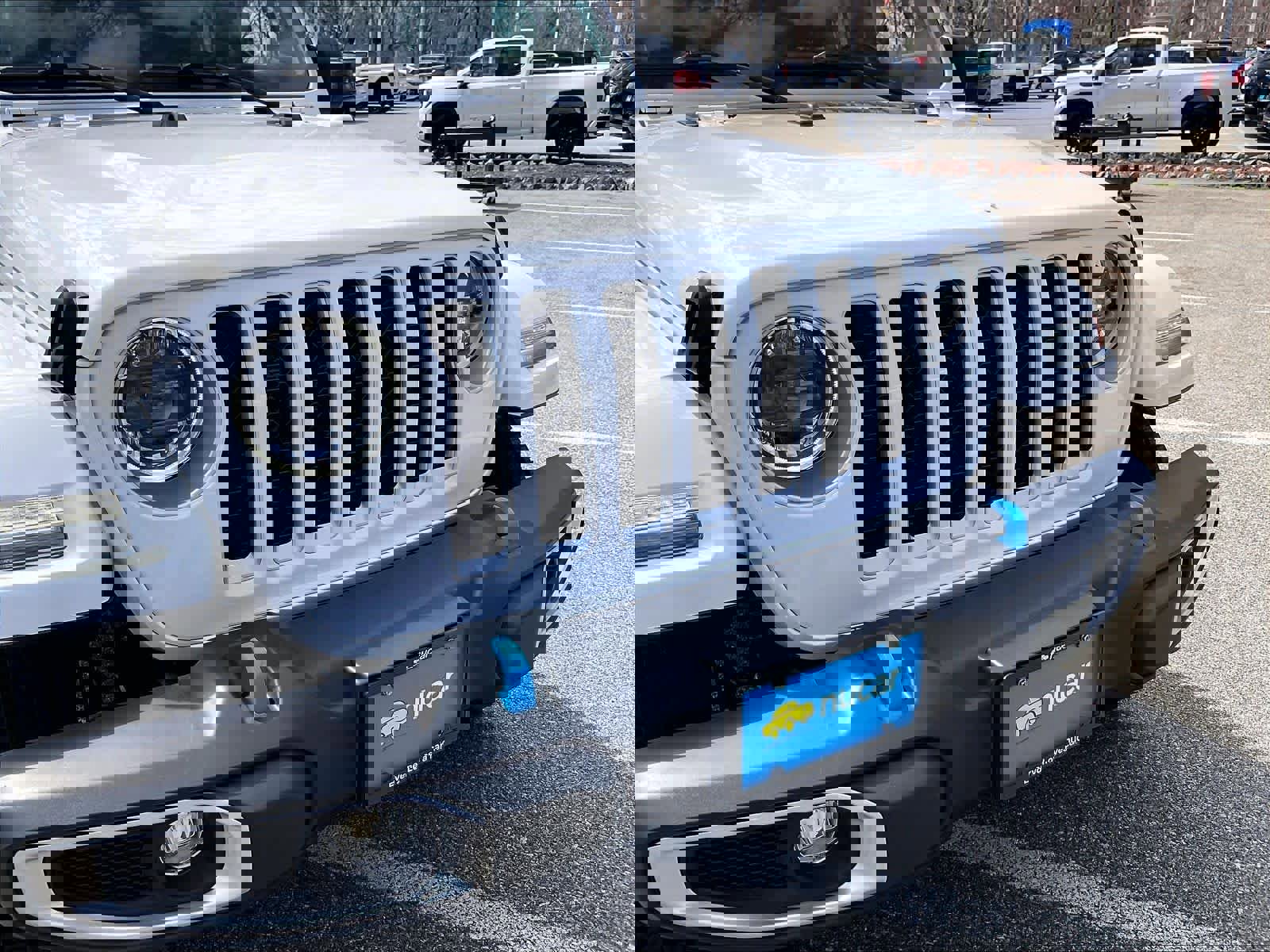 Used 2023 Jeep Wrangler Sahara w/ Cold Weather Group image 31