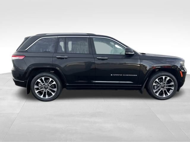 Used 2023 Jeep Grand Cherokee Overland w/ Luxury Tech Group IV image 11