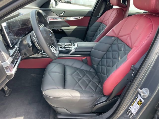 Used 2026 BMW 740i xDrive w/ Premium Package AWD/4WD image 6