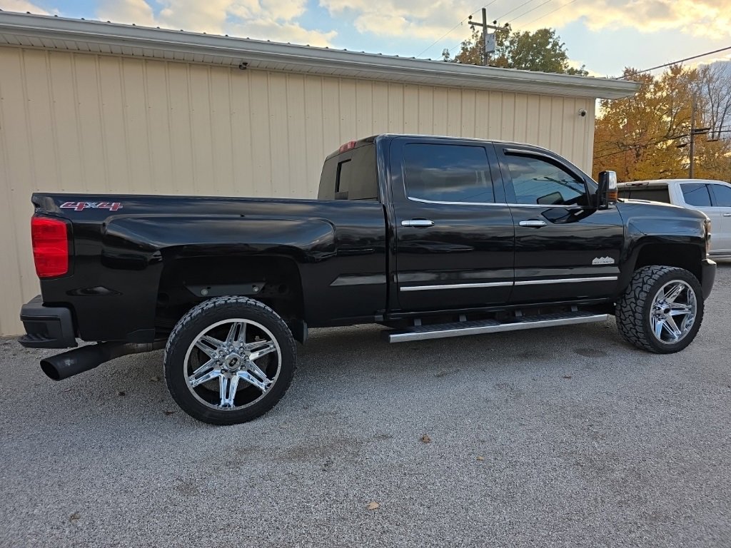Used 2016 Chevrolet Silverado 2500 High Country w/ Duramax Plus Package image 7