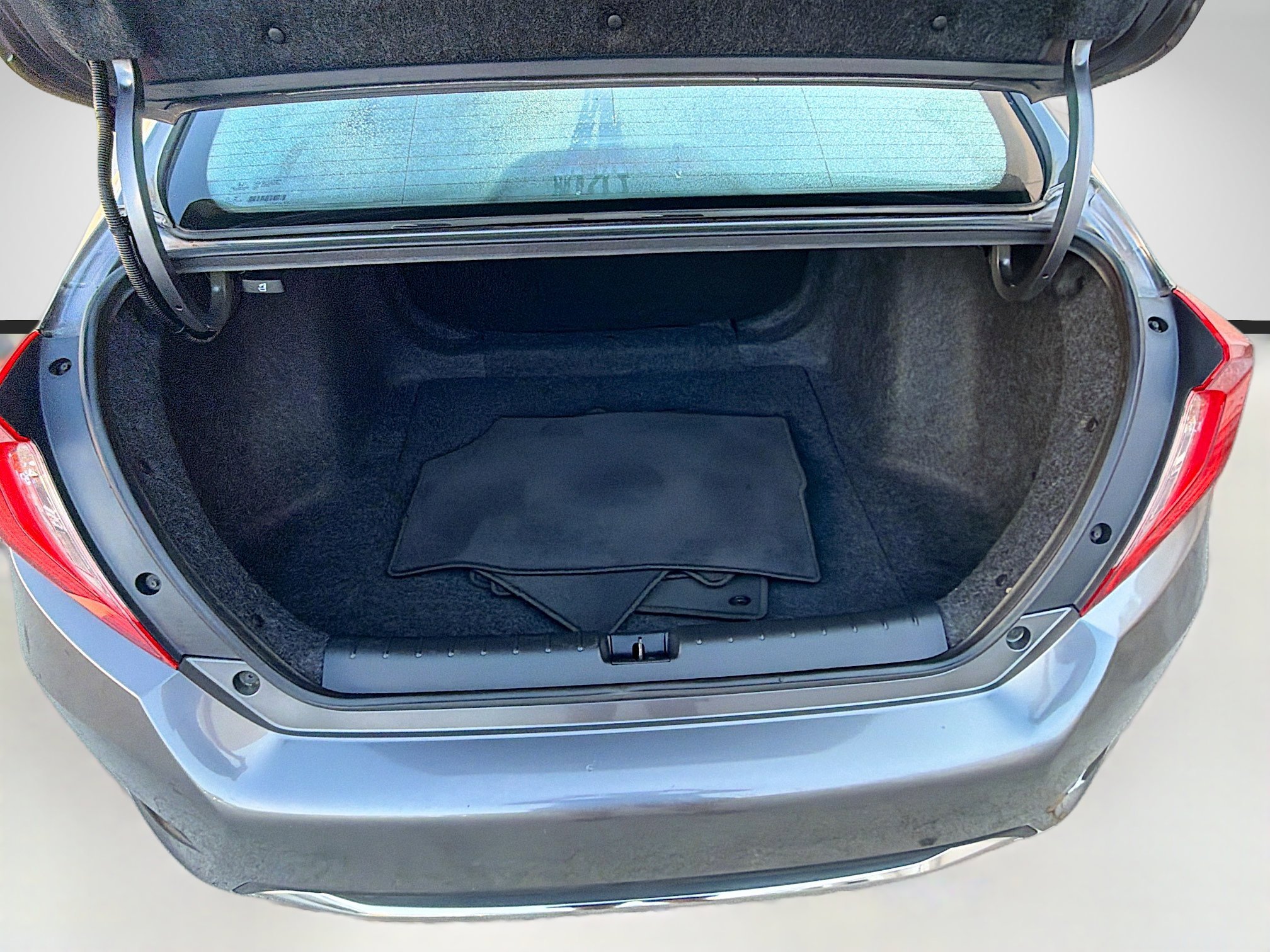 Certified 2020 Honda Civic LX image 25