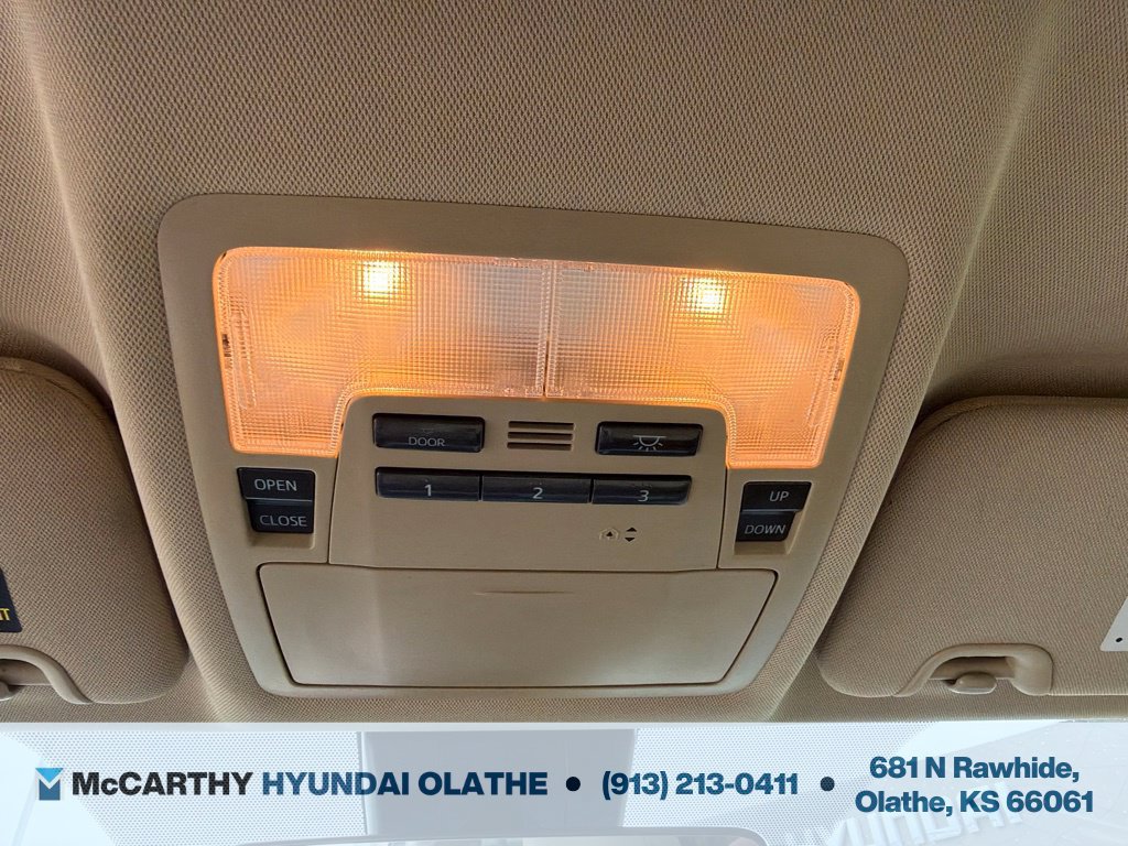 Used 2017 Toyota Highlander XLE w/ Protection Package #3 AWD/4WD image 30