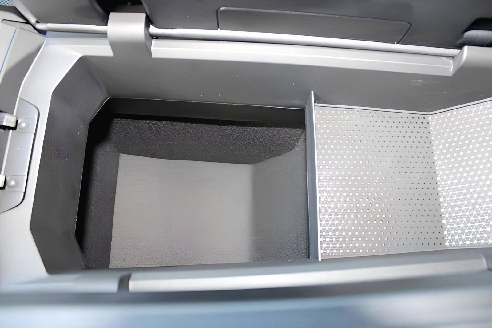 Used 2025 BMW iX M60 image 30