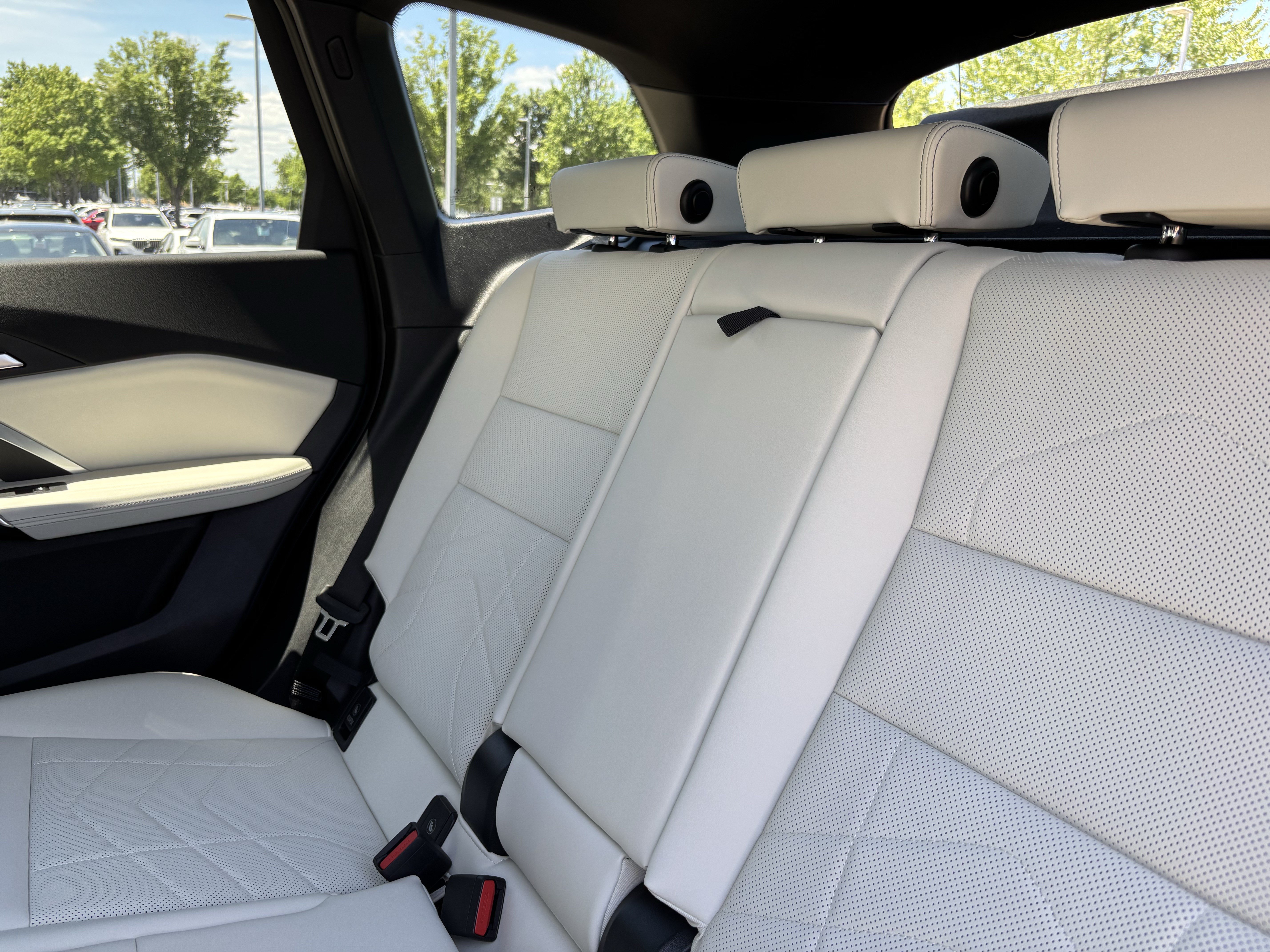 New 2026 BMW X1 xDrive28i w/ Technology Package AWD/4WD image 33