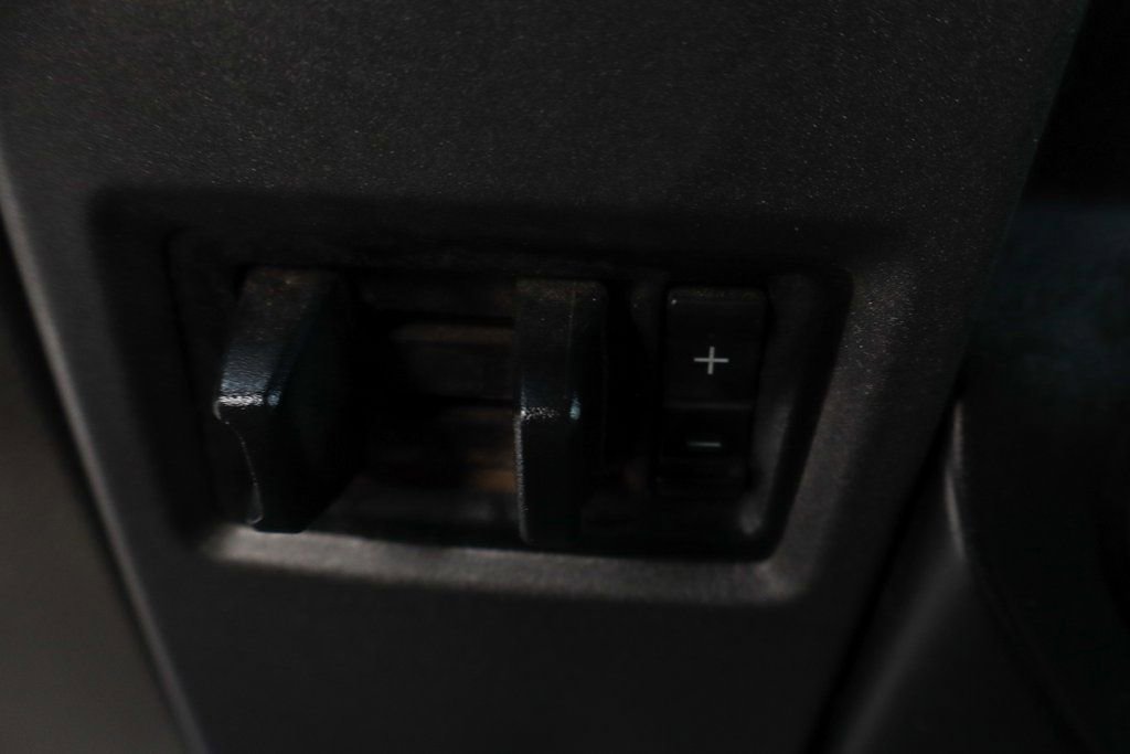 Used 2022 Ford F250 XL w/ Power Equipment Group RWD image 33