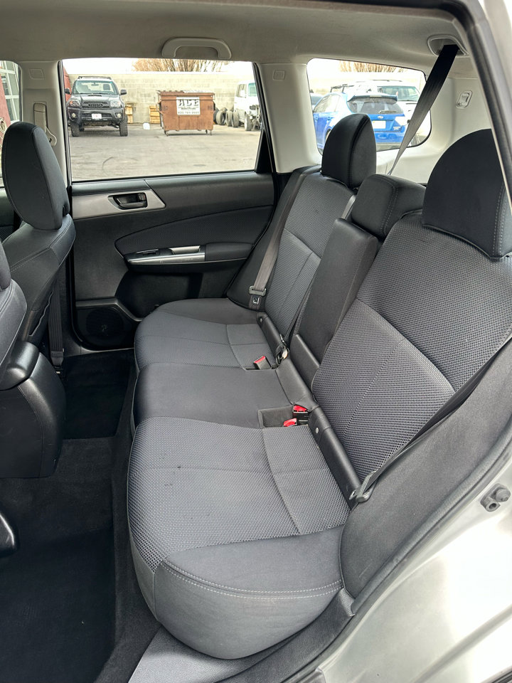 Used 2011 Subaru Forester 2.5X w/ Alloy Wheel Value Pkg image 5