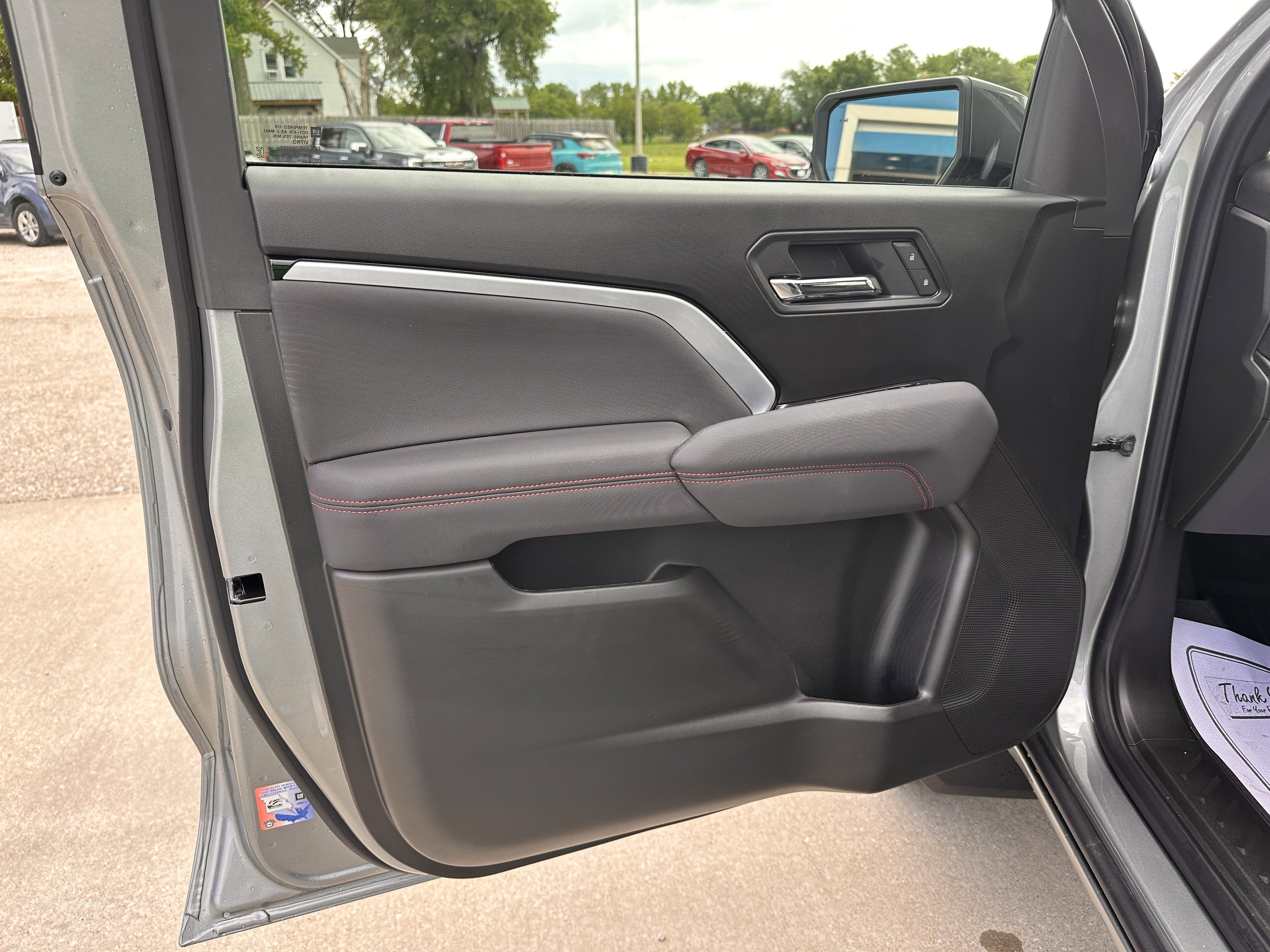 New 2025 Chevrolet Colorado Z71 image 17