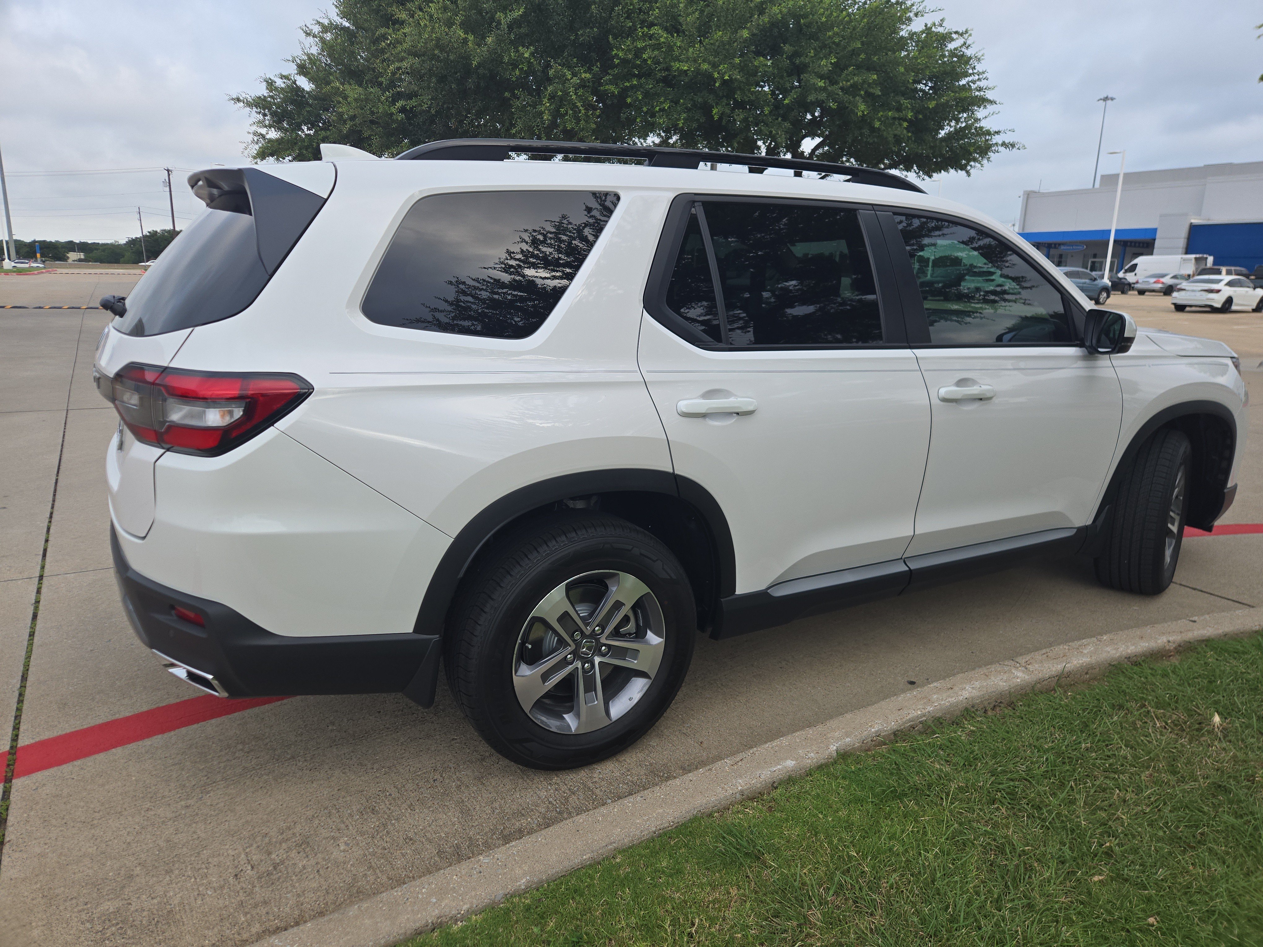 New 2026 Honda Pilot EX-L image 9