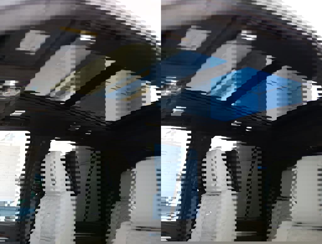 New 2026 Cadillac Escalade Platinum Luxury w/ LPO, Floor Liner Package image 30