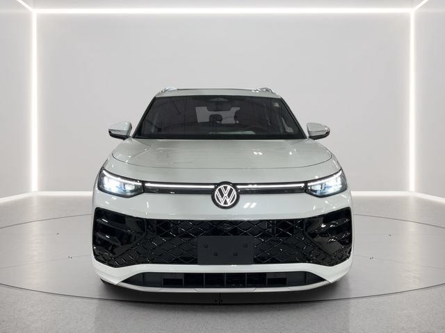 New 2026 Volkswagen Tiguan SEL R-Line AWD/4WD image 9