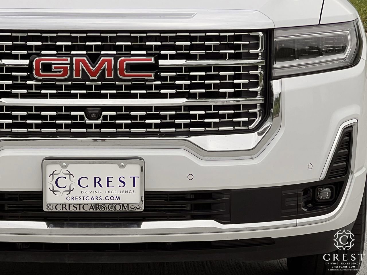 Used 2023 GMC Acadia Denali w/ Denali Ultimate Package image 10