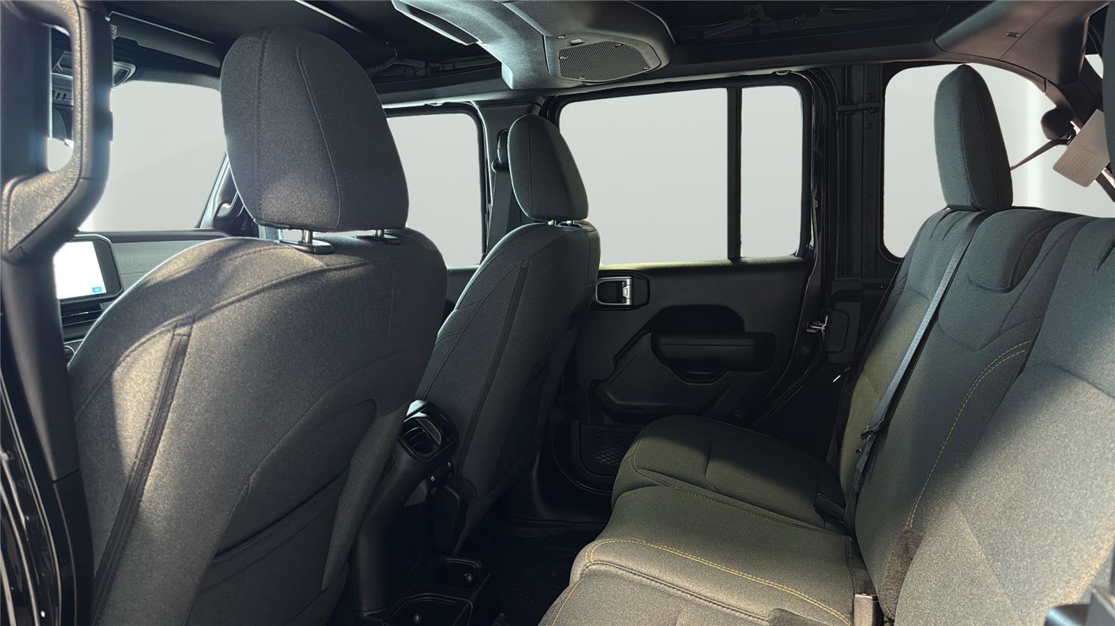 Used 2024 Jeep Wrangler Sport S image 16
