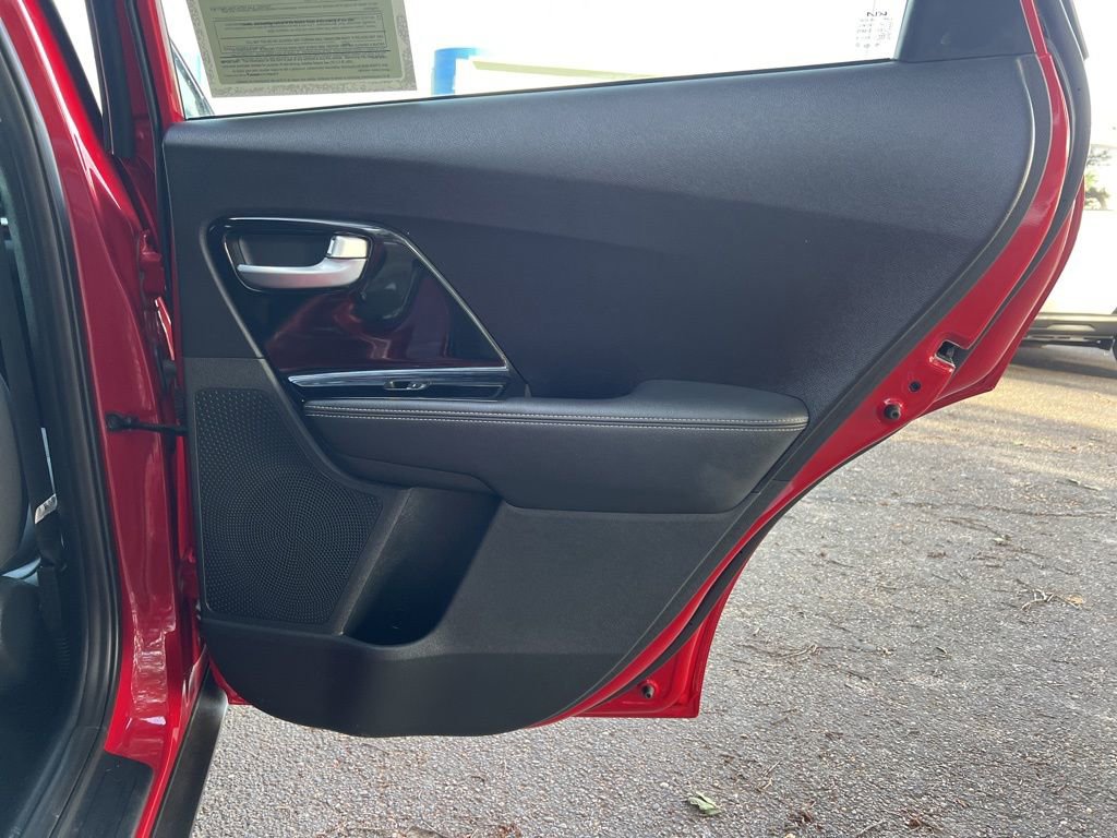 Used 2022 Kia Niro LXS image 13