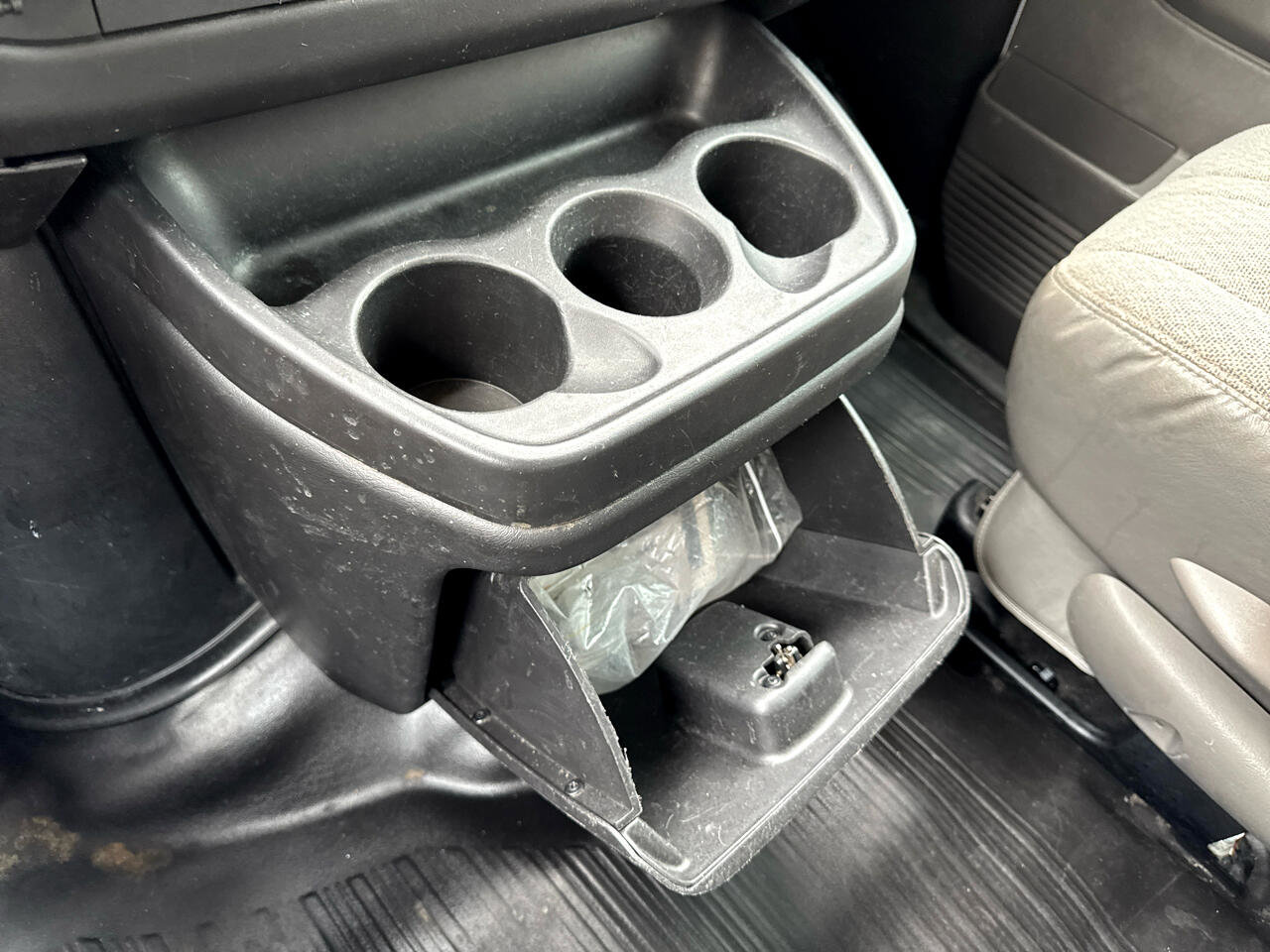 Used 2014 Chevrolet Express 1500 AWD image 21