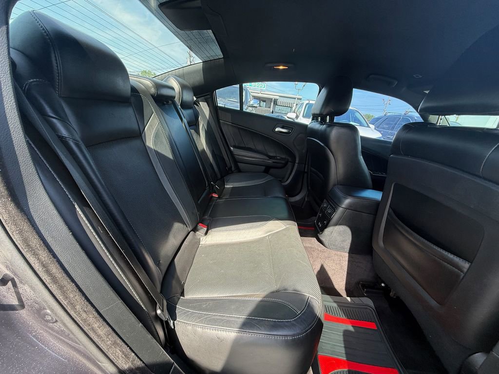 Used 2017 Dodge Charger R/T w/ Premium Group RWD image 21