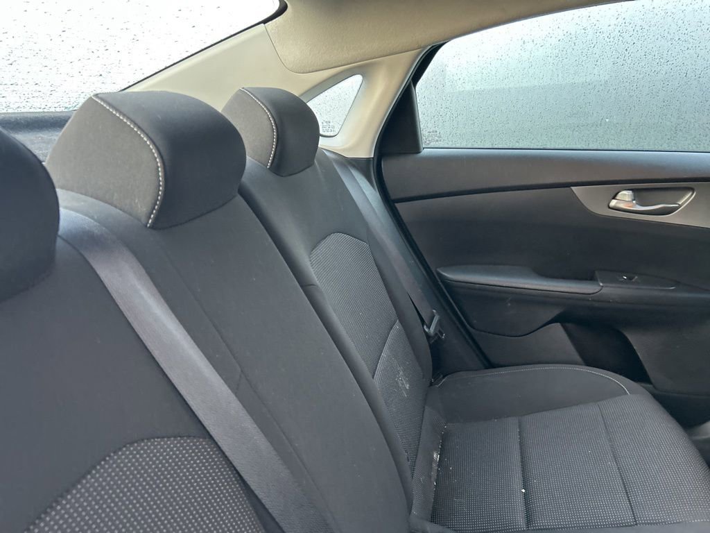 Used 2019 Kia Forte LXS FWD image 11
