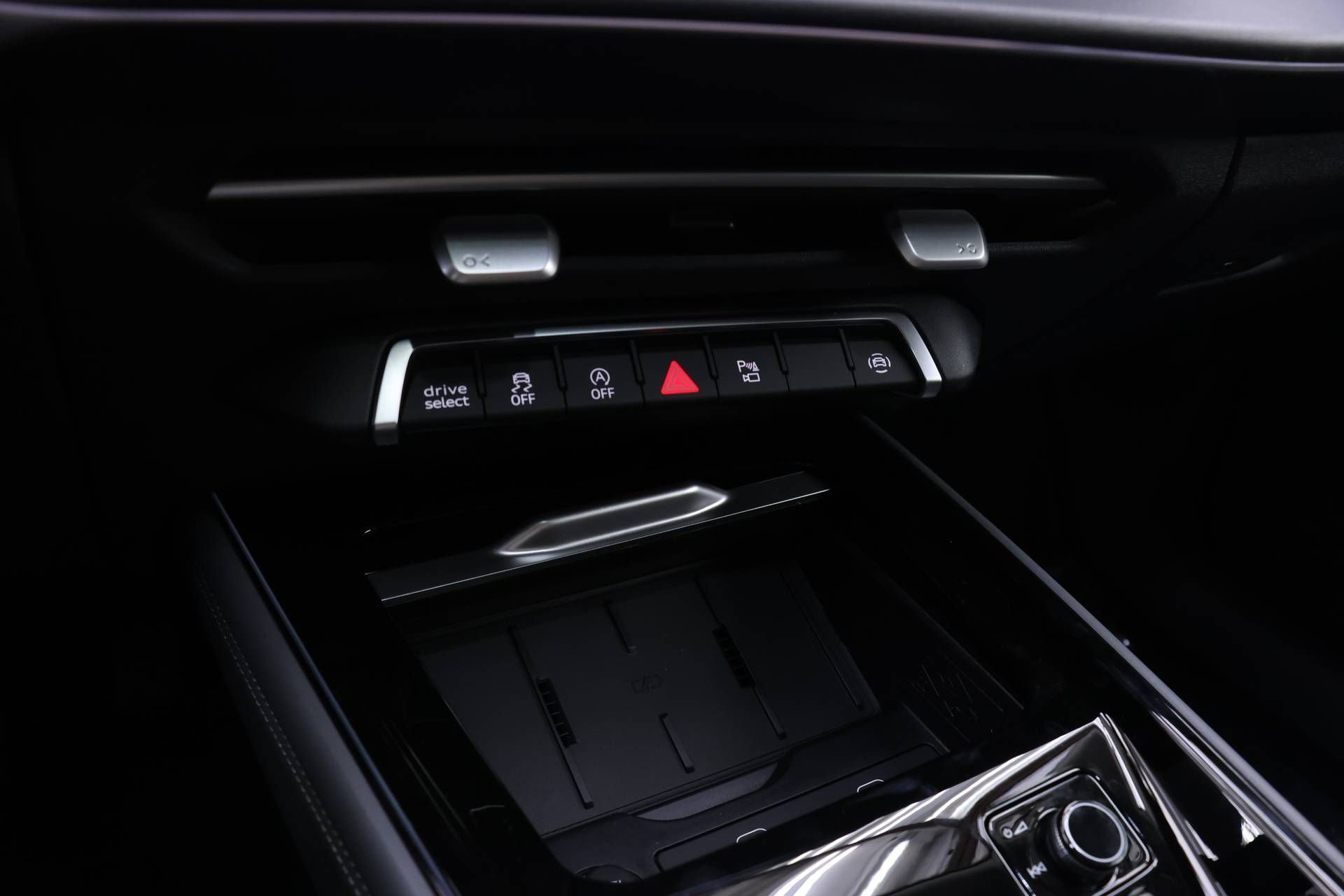 New 2026 Audi Q3 quattro 2.0T AWD/4WD image 9