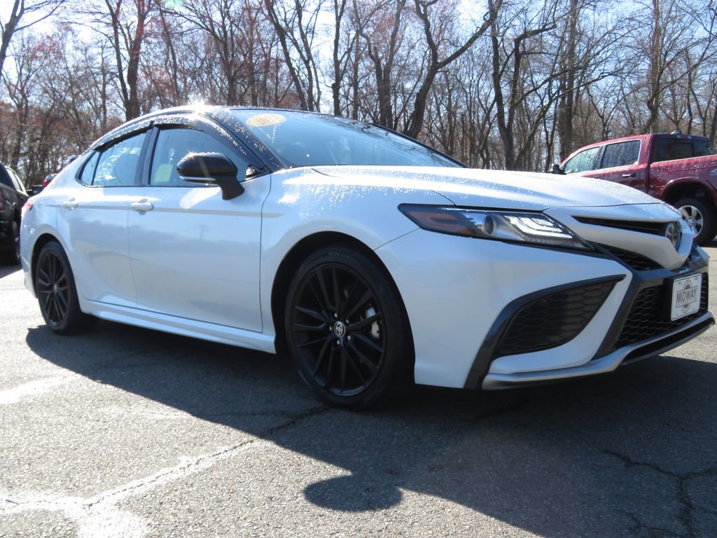Used 2023 Toyota Camry XSE AWD/4WD image 3