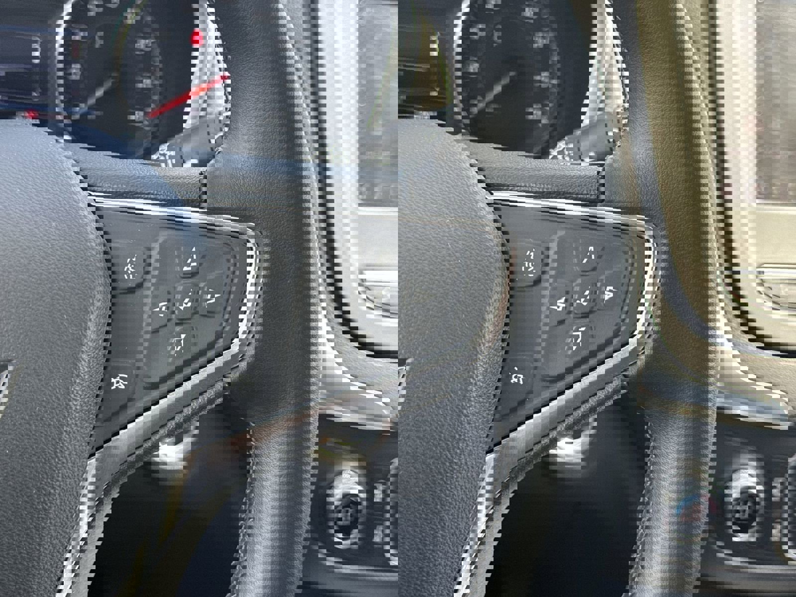 Used 2024 Chevrolet Equinox LT image 20