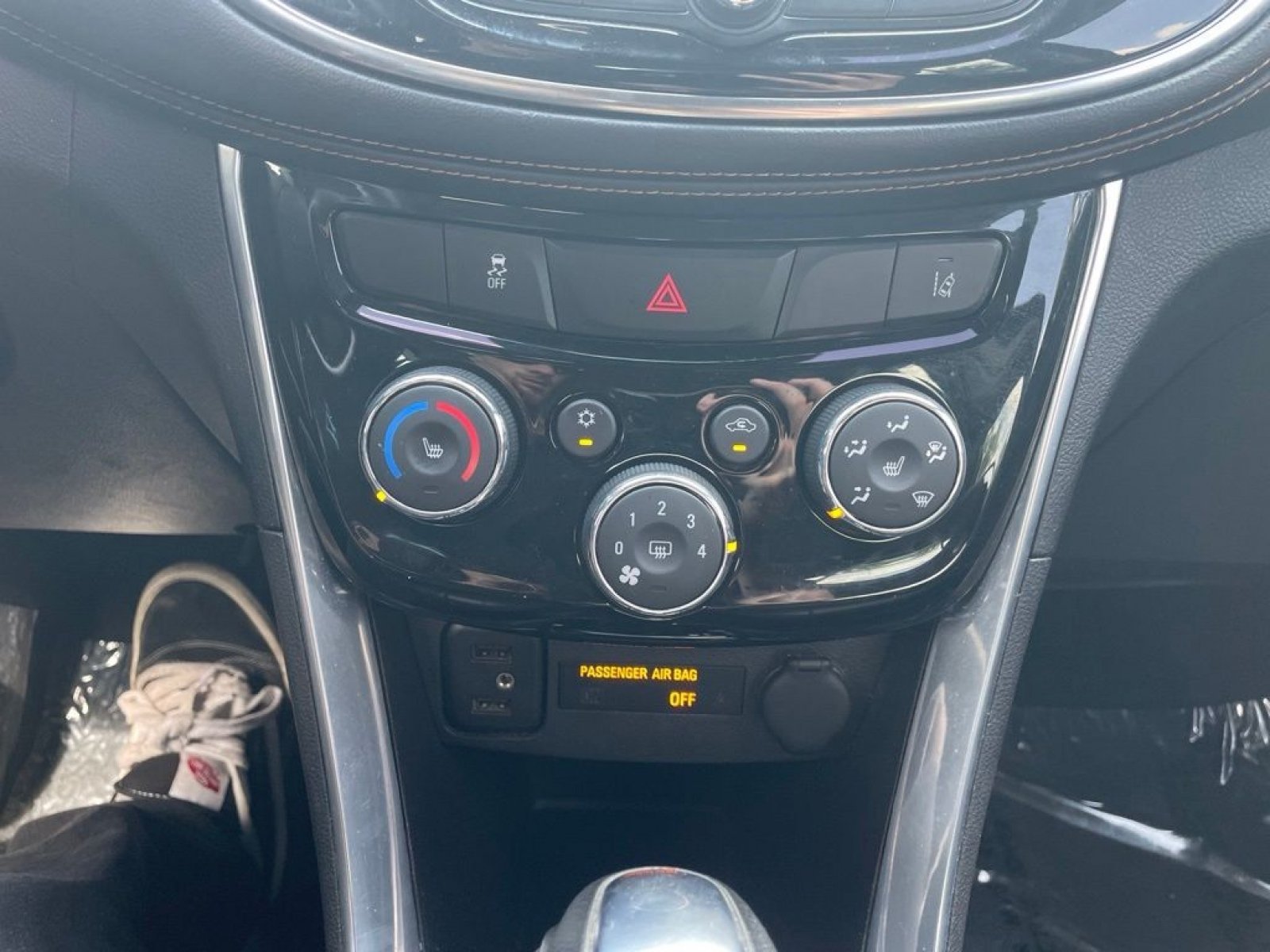 Used 2018 Chevrolet Trax Premier FWD image 14