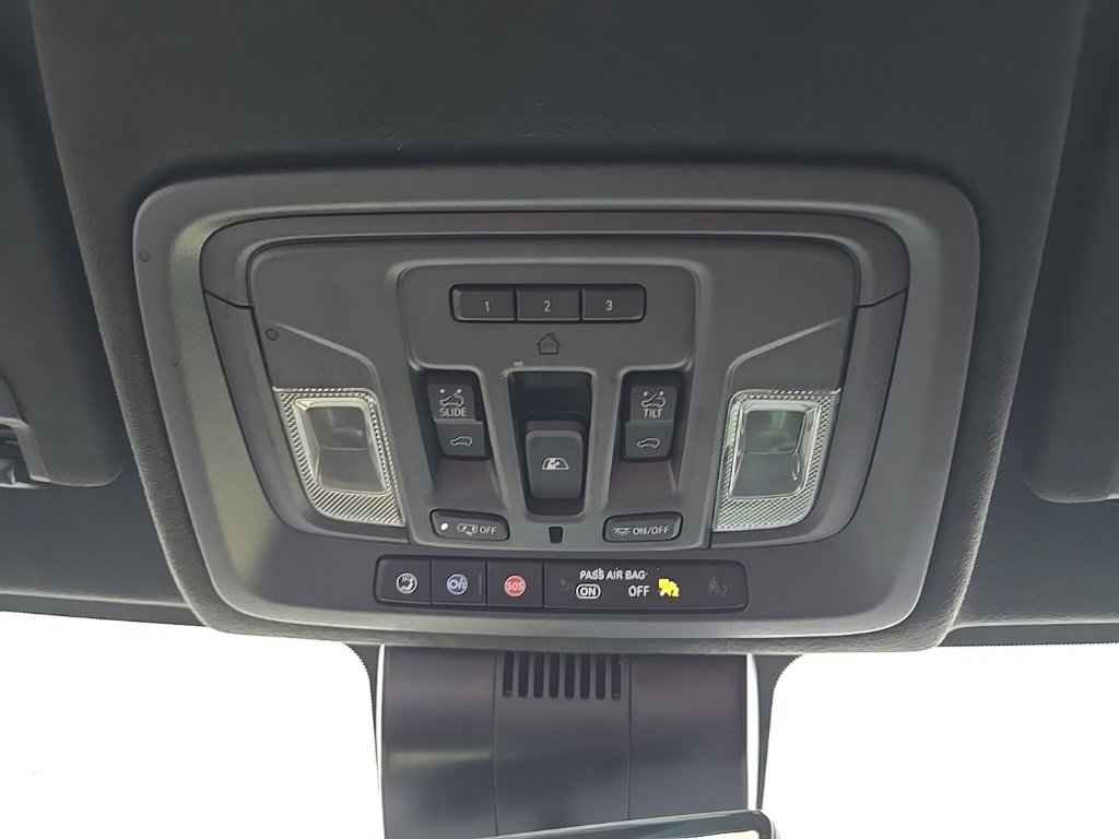 Used 2024 GMC Sierra 3500 Denali Ultimate image 24