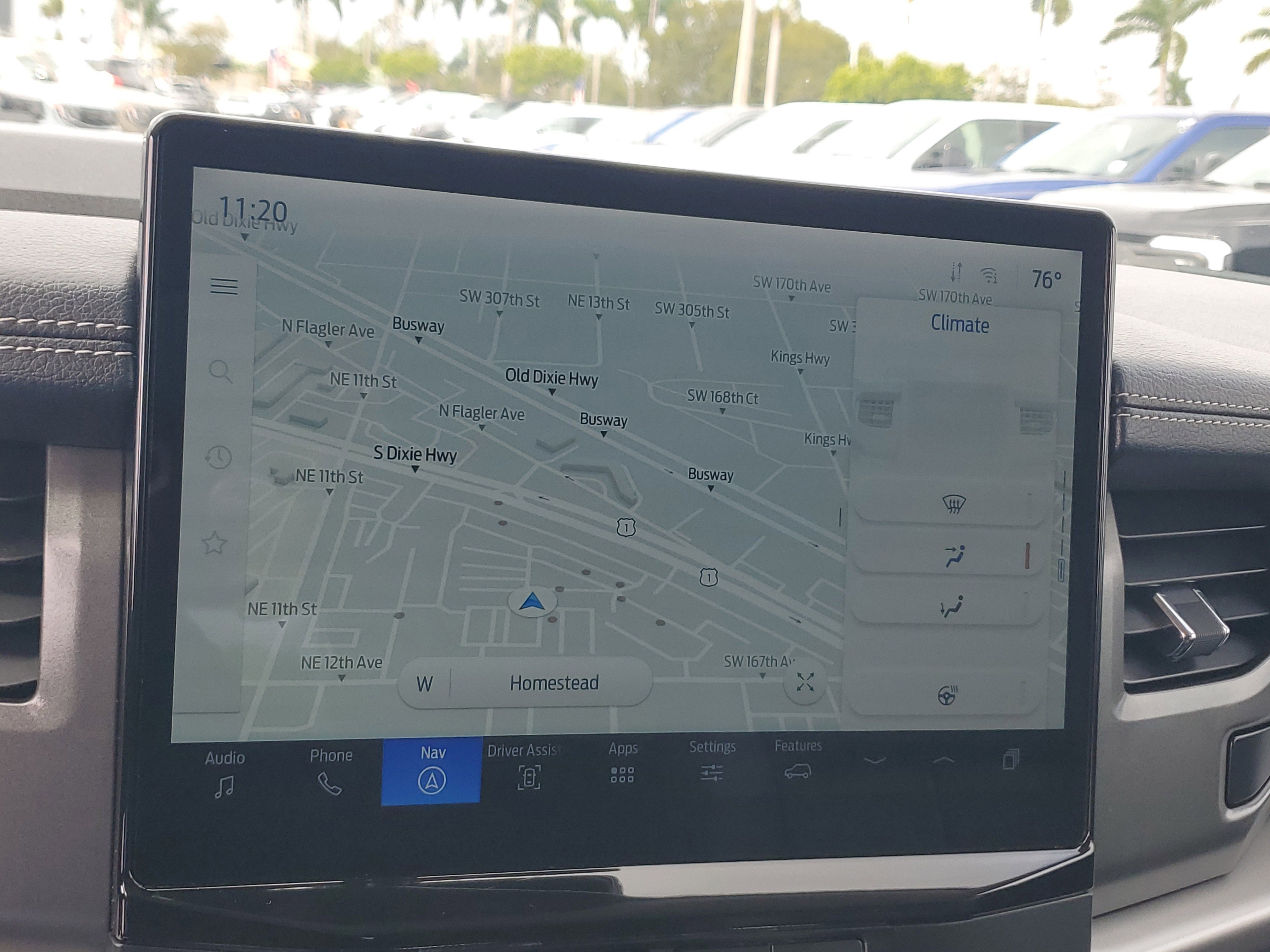 Used 2024 Ford Expedition Max XLT image 10